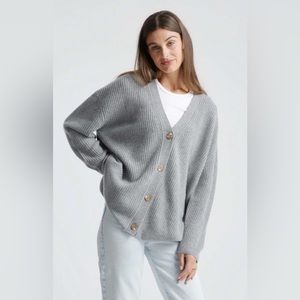 Quince Mongolian Cashmere Oversized Boyfriend Cardigan Sweater